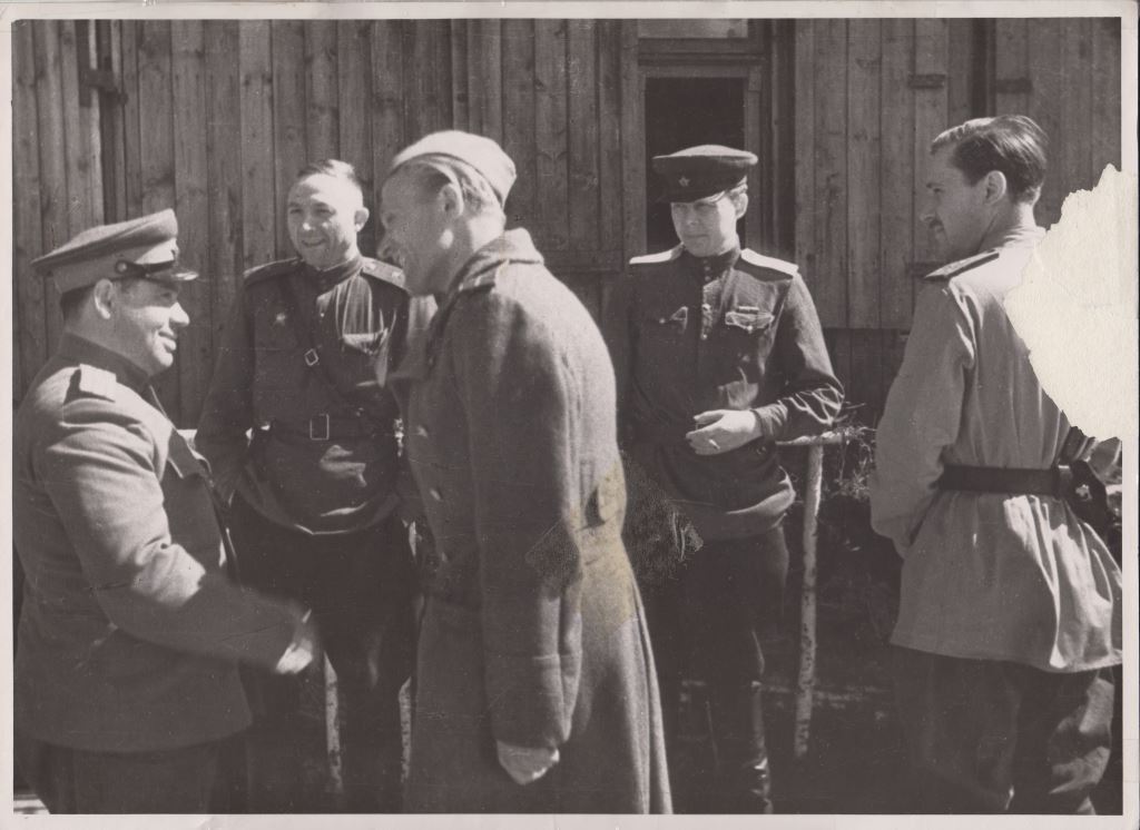 А. Твардовский. Июнь 1944 г.