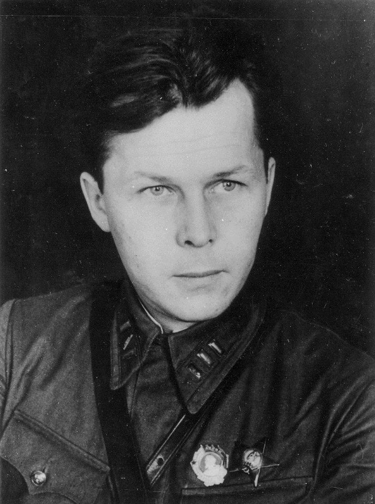 А. Твардовский, 1942 г.