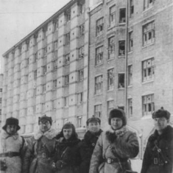 С журналистами в Выборге. 14 марта 1940 г.